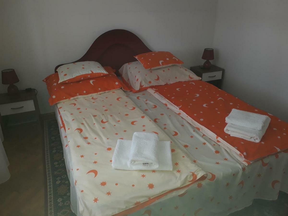 Piac Utcai Apartman 2 デブレツェン エクステリア 写真